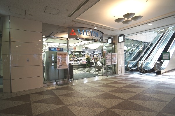 オリエンタル南麻布(明治屋広尾ストアー)