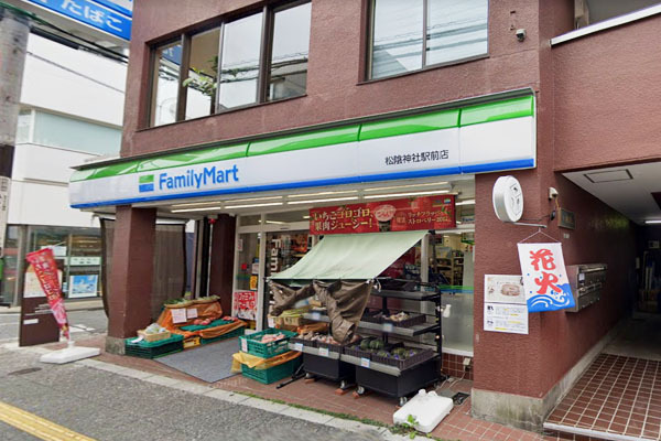 メイゾンアサヒ(ファミリーマート松陰神社駅前店)