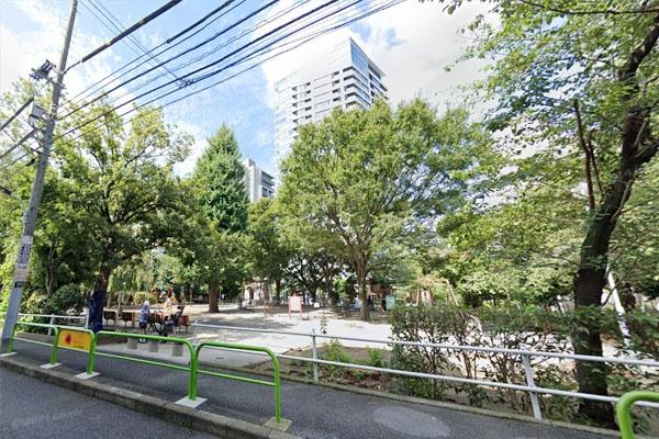 ロイヤルシーズン西麻布(笄公園)