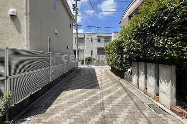 目黒区目黒４丁目の中古一戸建て