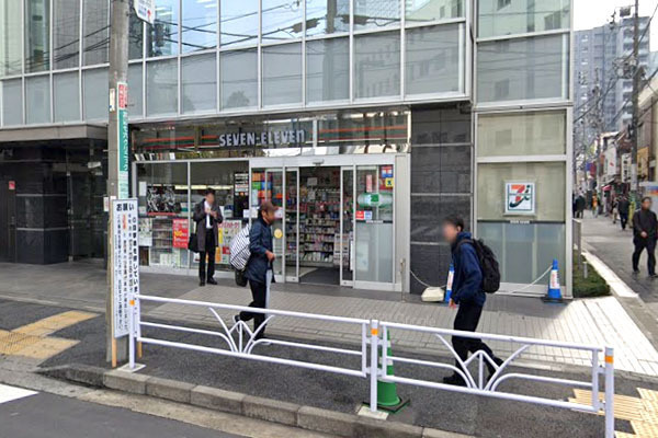 千駄ヶ谷フラワーマンション(セブンイレブン代々木イースト店)