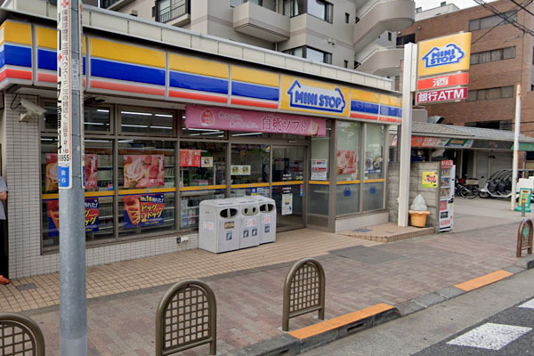 白金武蔵野コーポラス(ミニストップ白金6丁目店)