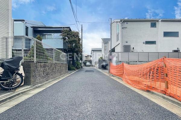 世田谷区深沢一丁目新築一戸建て