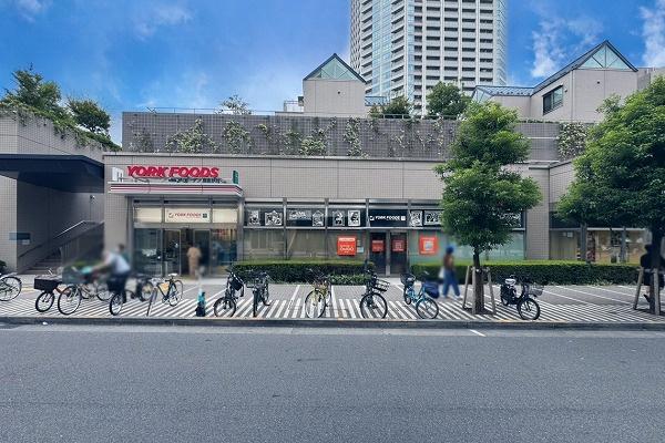 富久クロスコンフォートタワー(ヨークフーズwithザ・ガーデン自由が丘新宿富久店)