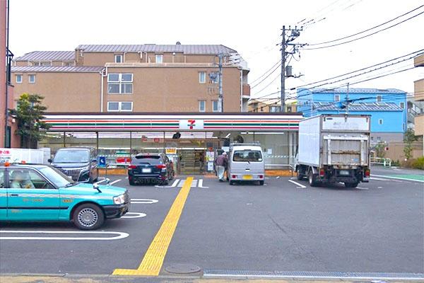ダイヤアクティ三軒茶屋(セブンイレブン世田谷上馬2丁目店)