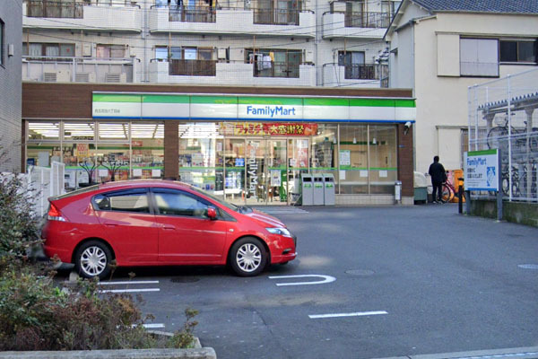 五反田ダイヤモンドマンション(ファミリーマート西五反田六丁目店)