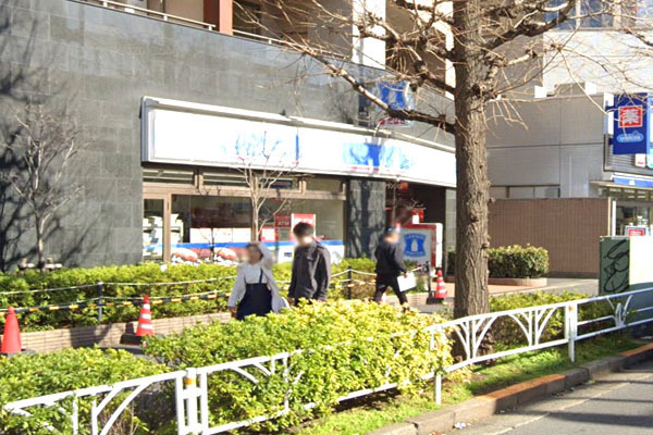 代々木スカイハイツ(ローソン代々木西参道店)