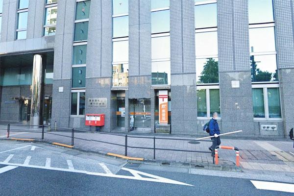 白金台シャスター(港白金台郵便局)