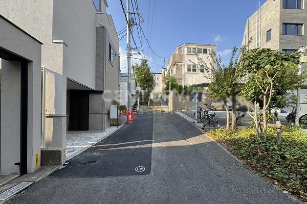 ソアヴィータ恵比寿VIII(前面道路含む現地写真)