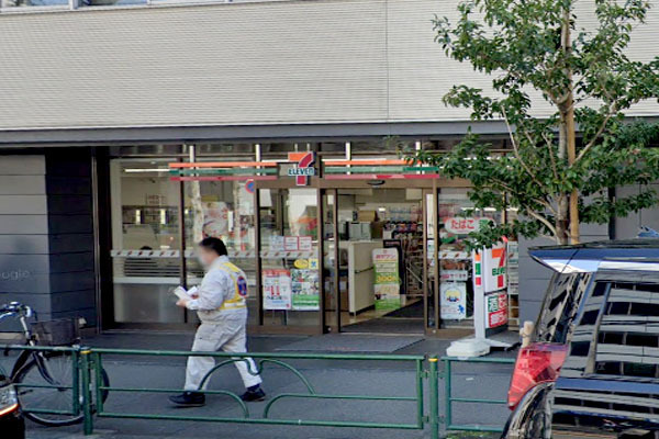 ハイトリオ赤坂八丁目(セブンイレブン赤坂8丁目店)