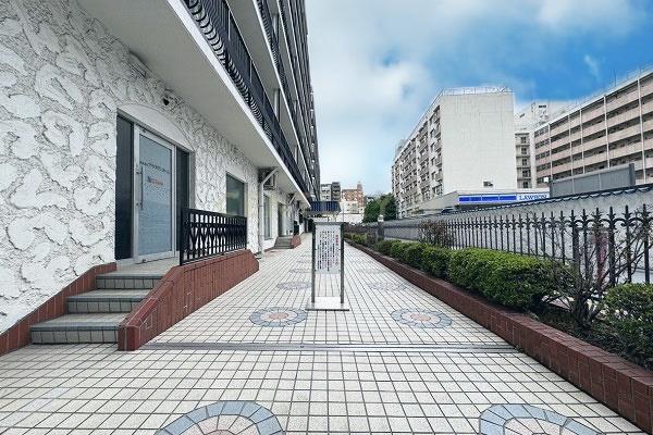 秀和幡ヶ谷レジデンス(エントランス)