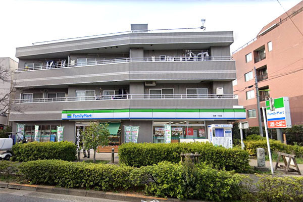 シャンボール弦巻(ファミリーマート弦巻一丁目店)