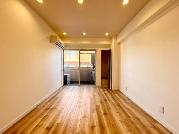 シャンボール弦巻(リビング)