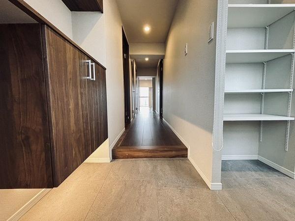 目黒プラザ(玄関)