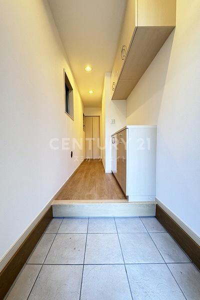 目黒区中町1丁目の中古一戸建て(玄関)