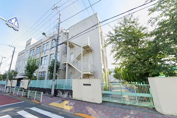 大田区大森東４丁目の中古一戸建て(大田区立中富小学校)