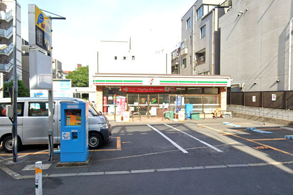 シャーレー原宿(セブンイレブン原宿外苑店)