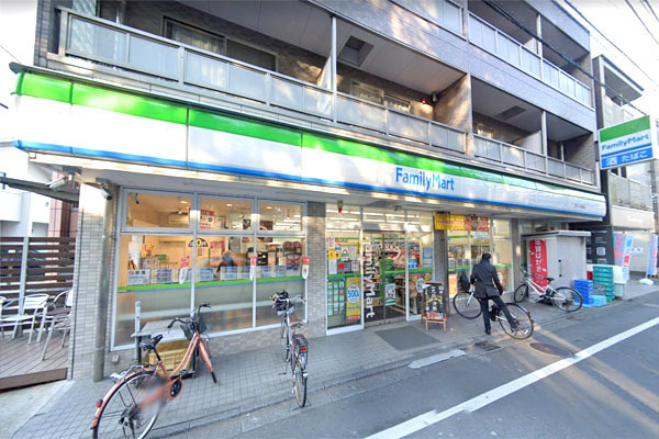世田谷区祖師谷４丁目の中古一戸建て(ファミリーマートまるいし祖師谷店)