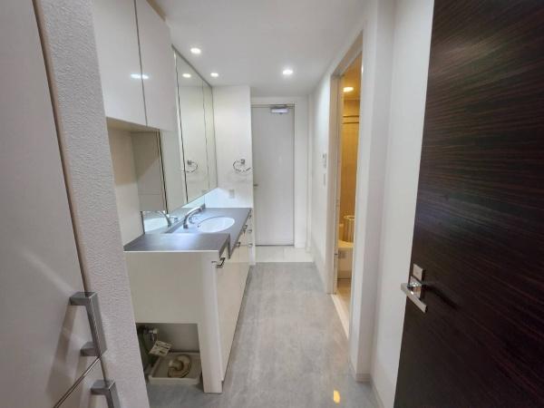 ワールドシティタワーズキャピタルタワー