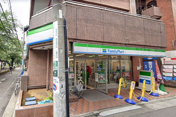 目黒タワーヒルズ(ファミリーマート都立大学駅西店)