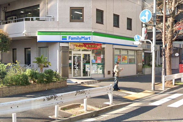プラウドタワー目黒ＭＡＲＣ(ファミリーマート上大崎店)