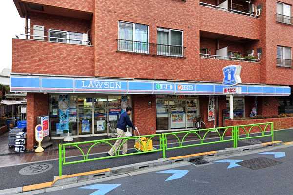 駒沢ガーデンハイツB棟(ローソン弦巻二丁目店)