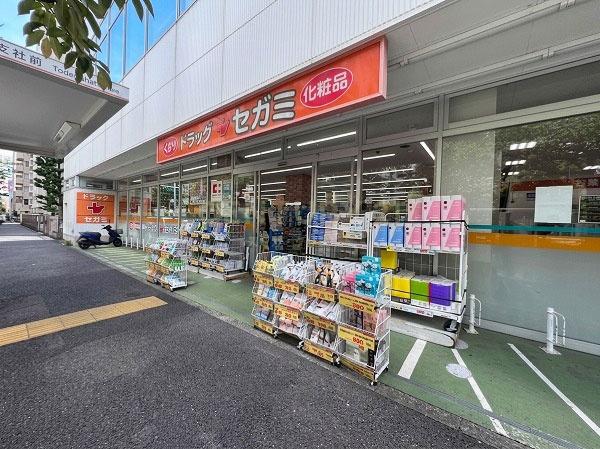 パレステージ練馬III(ドラッグセガミ練馬店)