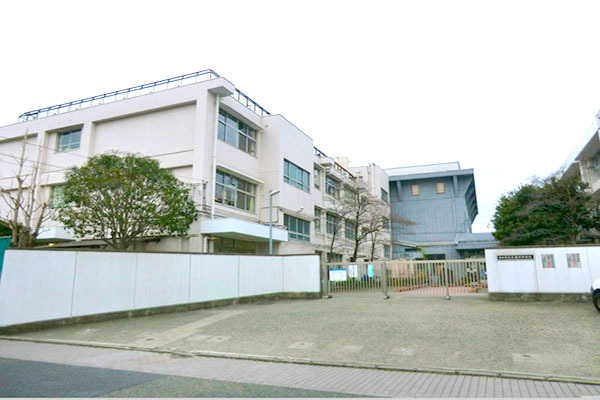 日商岩井大岡山第2マンションB棟(世田谷区立奥沢中学校)