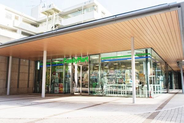 ハイネス目黒(ファミリーマート南山堂アルコスクエア店)