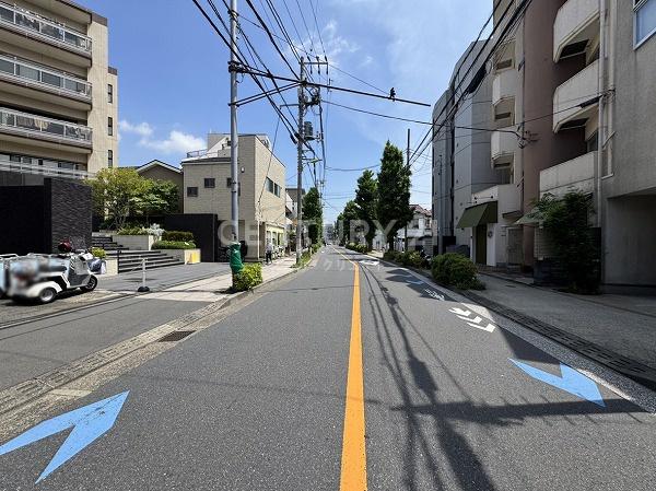 世田谷区下馬１丁目の中古一戸建て