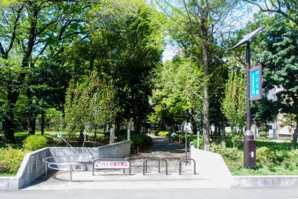 戸山ハイツ27号棟(戸山公園)
