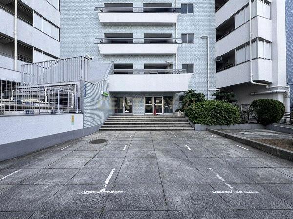 戸山ハイツ27号棟