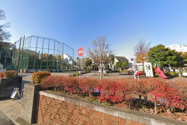 ヴェルビュ横浜反町(横浜市台町公園（野球場）)
