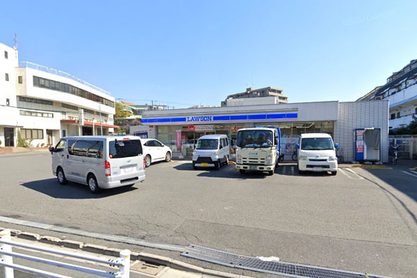 セザール仲池上(ローソン仲池上一丁目店)