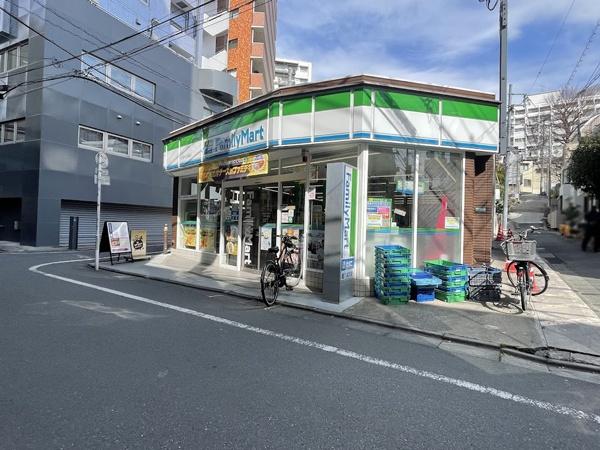 サングリア中目黒(ファミリーマート小浦中目黒店)