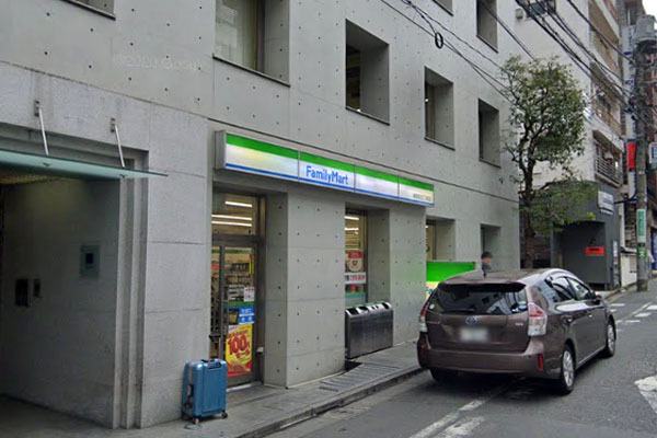渋谷アインス(ファミリーマート神宮前5丁目店)