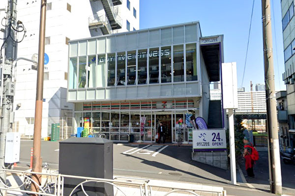 秀和第２高輪レジデンス(セブンイレブン泉岳寺駅前店)