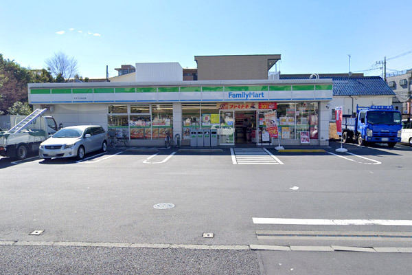 アールブラン武蔵新田(ファミリーマートタケウチ矢口店)
