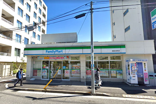 ユニーブル江戸川橋(ファミリーマート新宿矢来町店)