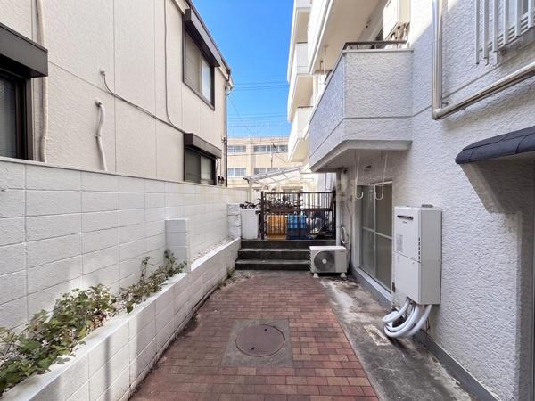 エスカイア都立大