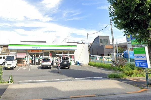 レジデンスコート馬事公苑(ファミリーマート桜丘世田谷通り店)