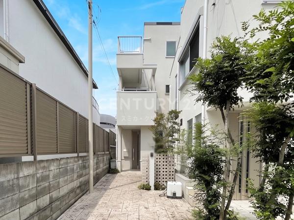 世田谷区下馬６丁目の中古一戸建て