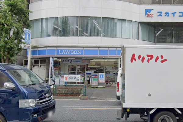 ラ・コスタ新宿余丁町(ローソン新宿富久町店)
