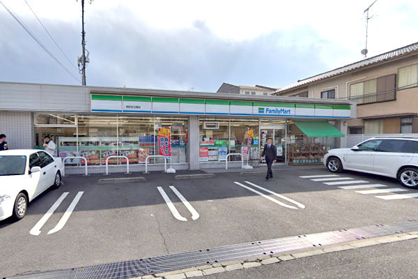 世田谷区尾山台１丁目の中古一戸建て(ファミリーマート世田谷玉堤店)