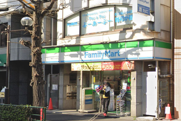 シェフルール西早稲田ラヴィーナ(ファミリーマートシンヤ雑司が谷店)