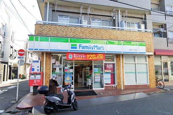 自由が丘メープル(ファミリーマート奥沢七丁目店)