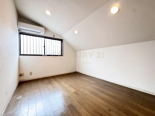 目黒区中目黒４丁目の中古一戸建て