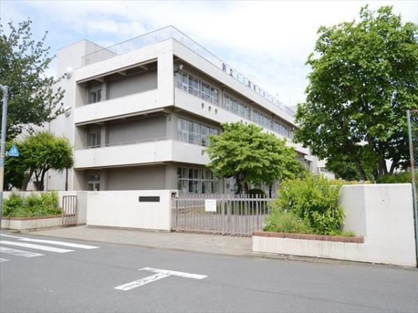 青梅市新町5期　1号棟(霞台小学校)