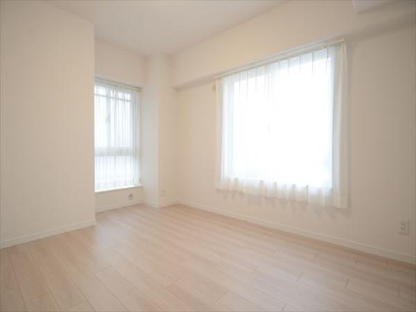 サンハイツ河辺パート2(洋室)