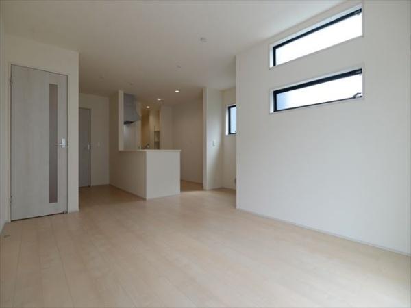 青梅長淵第4 6号棟(リビング)